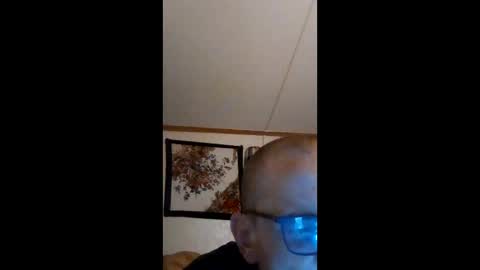 funinbed607918 online show from May 24, 11:43 pm