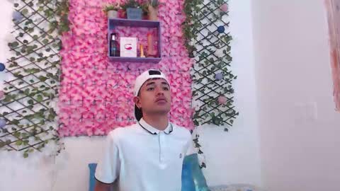 funny_and_horny online show from October 21, 4:13 am