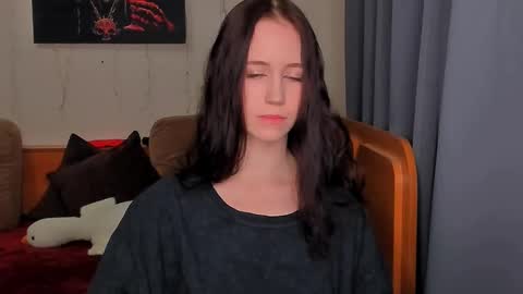 Eva online show from February 3, 4:56 pm