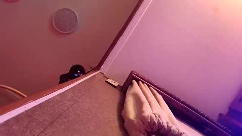 funplayingcouple online show from January 24, 4:59 am