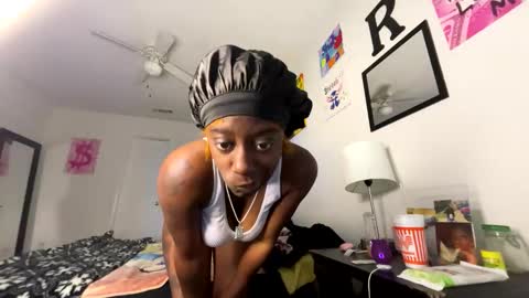 Funsiizebratt  online show from November 29, 6:55 pm