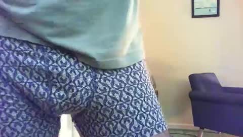 Snapshot of funslimguy chatting on February 4, 1:11 am Funslimguy online show from February 4, 1:11 am