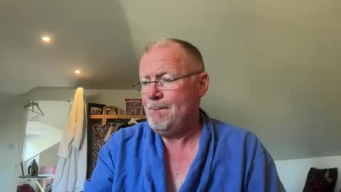 Snapshot of funtime88888 chatting on October 24, 9:49 am funtime88888 online show from October 24, 9:49 am