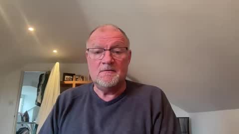 Snapshot of funtime88888 chatting on February 10, 10:41 am funtime88888 online show from February 10, 10:41 am