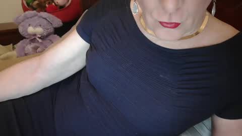 Snapshot of funtimetgirl chatting on December 15, 10:28 am Jessie Love online show from December 15, 10:28 am