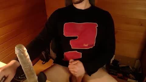 Erik online show from November 18, 4:11 pm