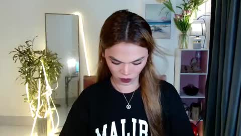 Snapshot of fushialore chatting on October 14, 12:00 am fushialore online show from October 14, 12:00 am