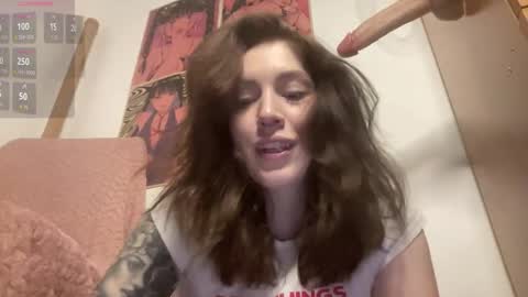 Snapshot of futuristicwhore chatting on October 28, 5:48 pm Polina online show from October 28, 5:48 pm