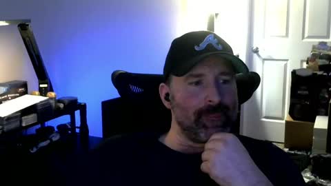 Snapshot of fuzz08 chatting on May 19, 10:54 am fuzz08 online show from May 19, 10:54 am