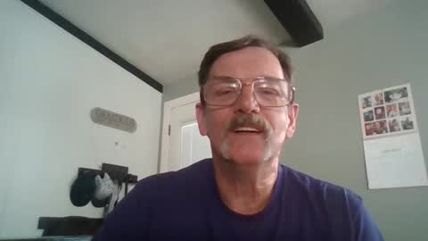 Snapshot of fxson8 chatting on February 9, 6:58 pm fxson8 online show from February 9, 6:58 pm