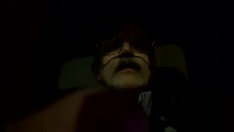 Snapshot of fxson8 chatting on February 19, 6:33 am fxson8 online show from February 19, 6:33 am