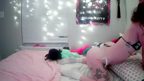 g0recreep online show from September 24, 4:27 am