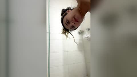 Gabriela online show from March 11, 12:16 am