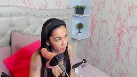 Snapshot of gabbieskinny chatting on November 23, 3:12 pm gabbieskinny online show from November 23, 3:12 pm