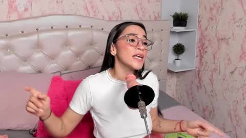 Snapshot of gabbieskinny chatting on November 28, 5:15 pm gabbieskinny online show from November 28, 5:15 pm