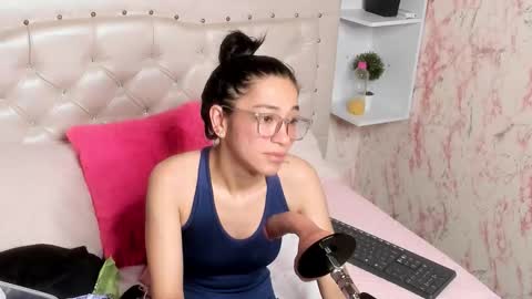 gabbieskinny online show from January 17, 3:06 pm