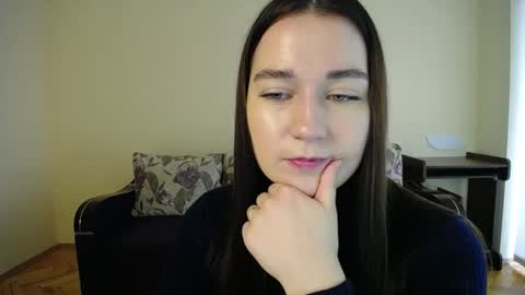 Jaklin online show from December 5, 8:33 am