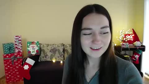 Jaklin online show from December 18, 9:04 am