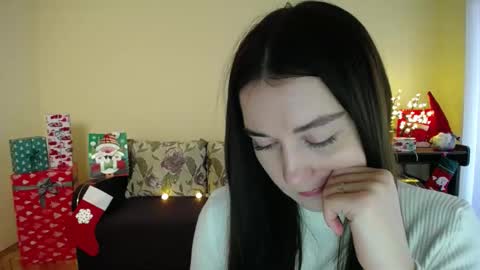 Jaklin online show from December 19, 1:29 pm