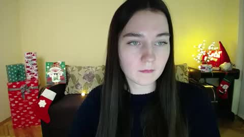 Jaklin online show from December 25, 3:38 pm