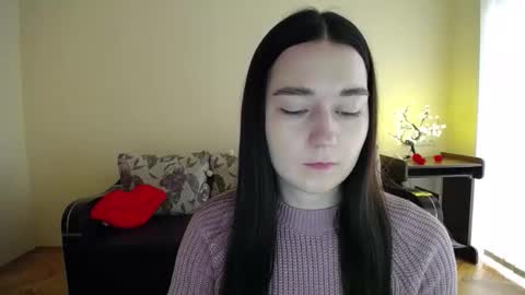 Jaklin online show from December 4, 9:40 am