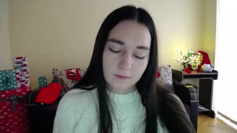 Jaklin online show from January 8, 9:33 am