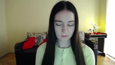 Jaklin online show from May 12, 8:22 am