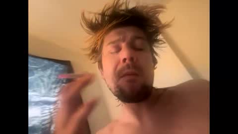 yeeah online show from February 6, 2:48 pm