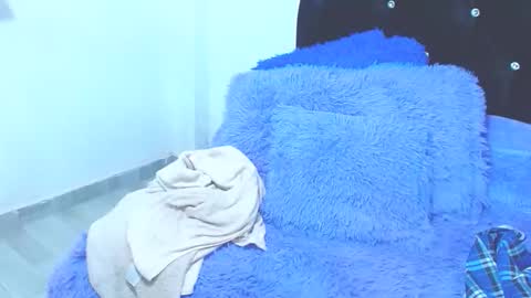 Snapshot of gabi_jhons_23 chatting on November 19, 3:23 pm gabi_jhons_23 online show from November 19, 3:23 pm