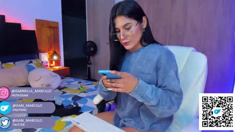 Snapshot of gabi_marcillo chatting on February 25, 4:14 am Gabriella Marcillo online show from February 25, 4:14 am