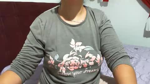 gaby  layla online show from April 17, 12:13 am