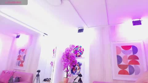 Gabby  online show from April 16, 3:40 am