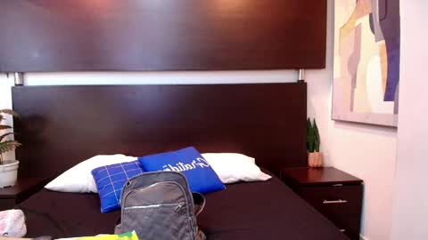 Snapshot of gabriela_meow chatting on May 9, 12:43 pm Gabby online show from May 9, 12:43 pm