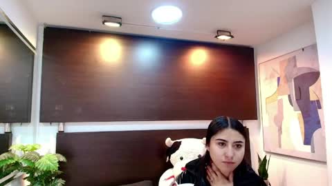 Snapshot of gabriela_meow chatting on May 19, 12:44 pm Gabby online show from May 19, 12:44 pm