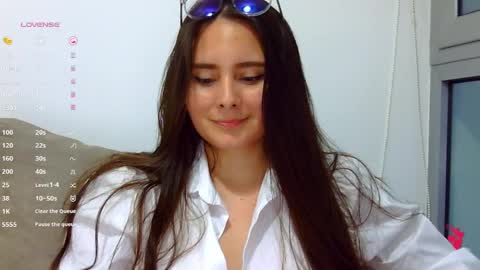 Snapshot of gabriela_miller_2 chatting on December 5, 11:07 pm Gabriela Miller online show from December 5, 11:07 pm