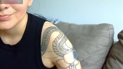 Snapshot of gabriela_miller_2 chatting on January 2, 3:29 pm Gabriela Miller online show from January 2, 3:29 pm