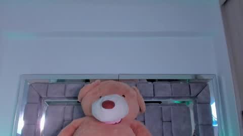 Gabriela Montes online show from December 8, 8:51 am