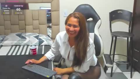 gabriela ponce online show from December 1, 11:43 pm