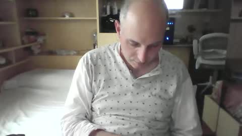 Snapshot of gabrielegr22 chatting on April 15, 4:03 pm Gabriele online show from April 15, 4:03 pm