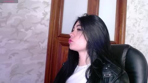 Snapshot of gabriella27_ chatting on September 25, 12:09 pm gabriella online show from September 25, 12:09 pm