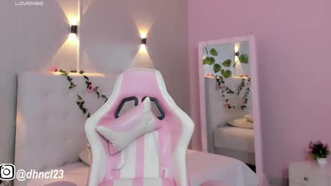 Gabriella online show from March 7, 8:11 pm