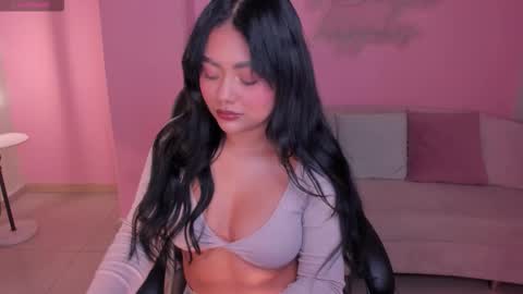 Gabriella Lee online show from December 3, 2:52 am