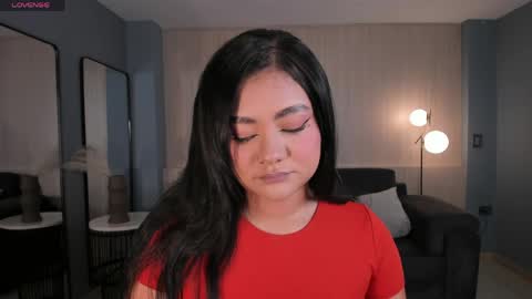 Snapshot of gabriellalee_ chatting on April 7, 3:18 am Gabriella Lee online show from April 7, 3:18 am