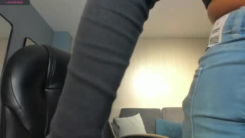 Snapshot of gabriellalee_ chatting on April 9, 3:28 am Gabriella Lee online show from April 9, 3:28 am