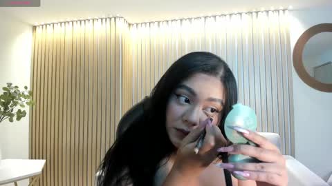 Snapshot of gabriellalee_ chatting on April 15, 3:35 am Gabriella Lee online show from April 15, 3:35 am
