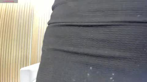 Snapshot of gabriellalee_ chatting on April 16, 3:29 am Gabriella Lee online show from April 16, 3:29 am