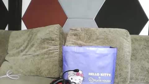 Snapshot of gabriellamanhaes chatting on February 2, 6:45 am gabriellamanhaes online show from February 2, 6:45 am