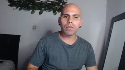 Gabriel online show from December 17, 3:23 am