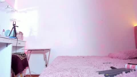   online show from December 1, 3:06 pm