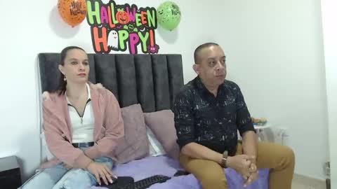gabrielyabigail online show from October 6, 1:19 pm